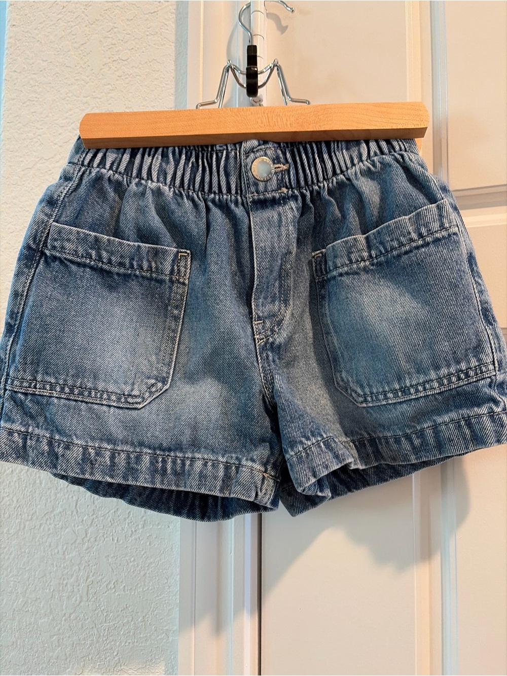 H&M Light Blue Denim Elastic-Waist Shorts